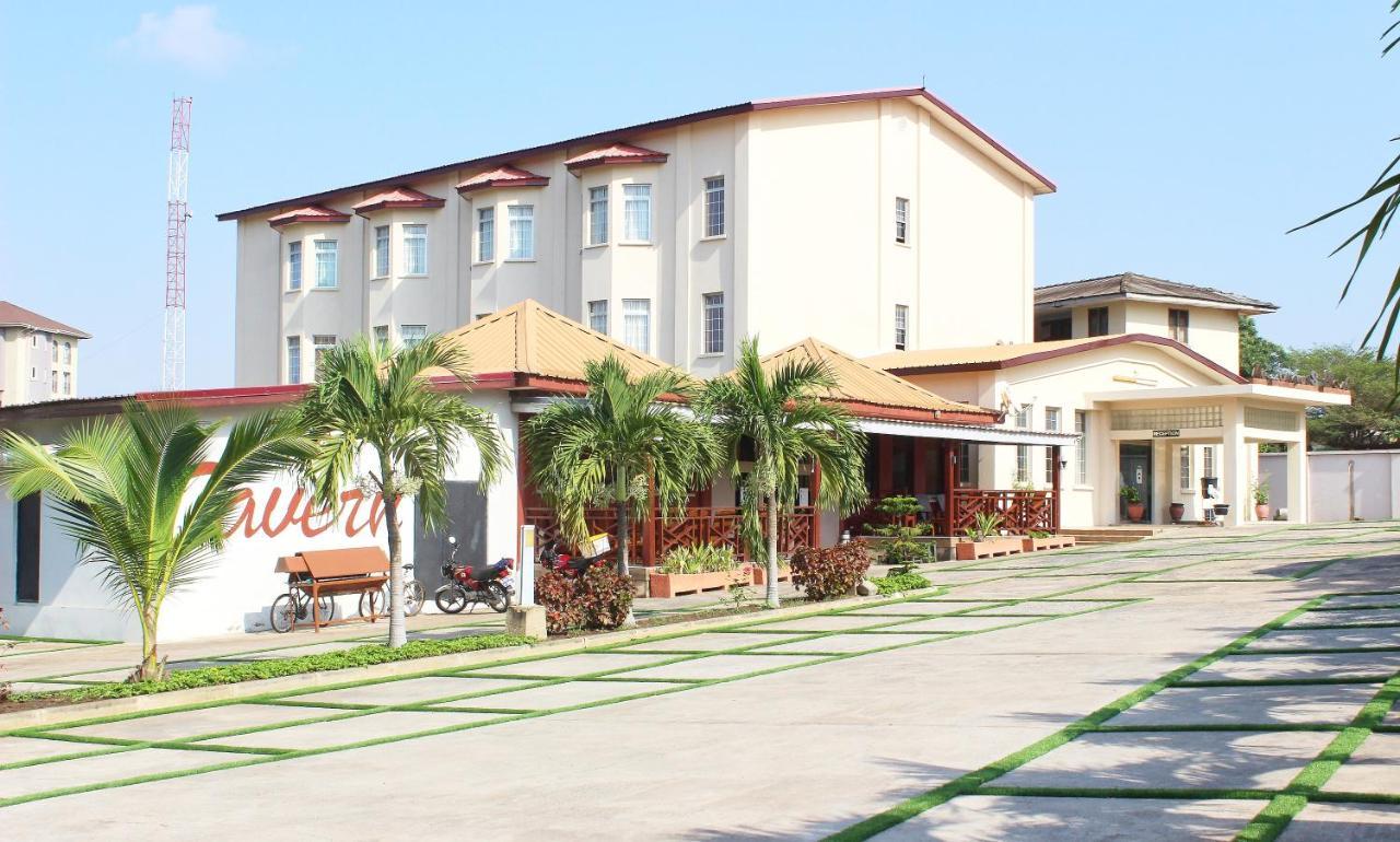 The Congress Hotel Accra Exterior photo