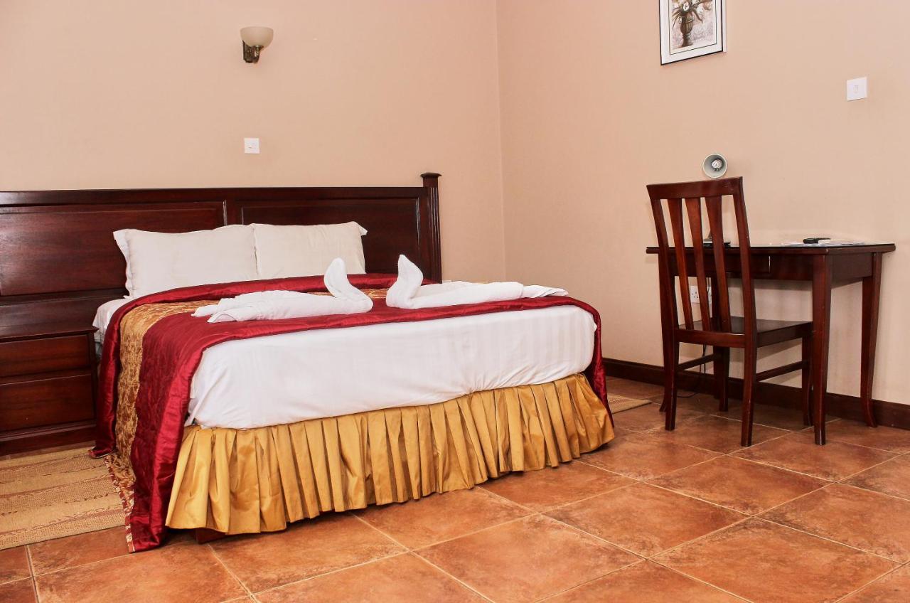 The Congress Hotel Accra Exterior photo