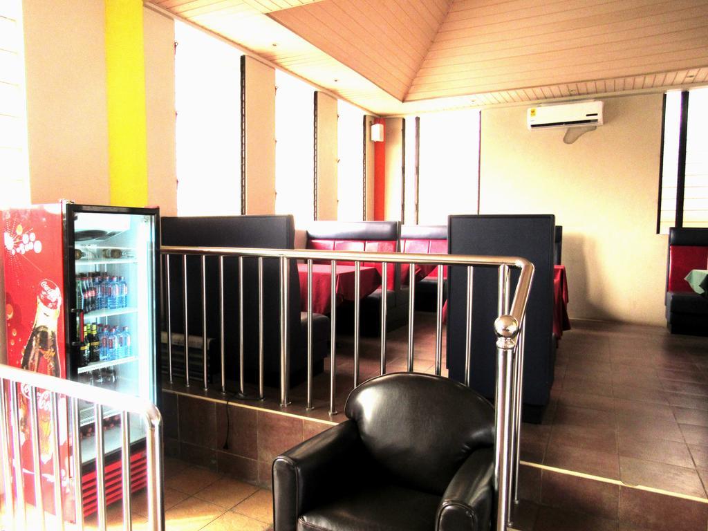 The Congress Hotel Accra Exterior photo